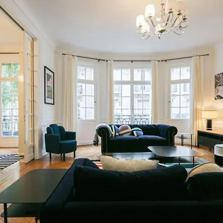 Luxury With Eiffel Tower Views Near Victor Hugo Apartment *