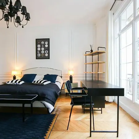 Luxury With Eiffel Tower Views Near Victor Hugo Apartment *